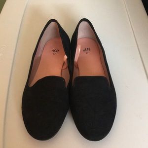 Black H&M flats